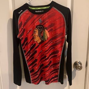 NWOT Reebok Chicago Blackhawks Boys Large 14-16 Dryfit Shirt
